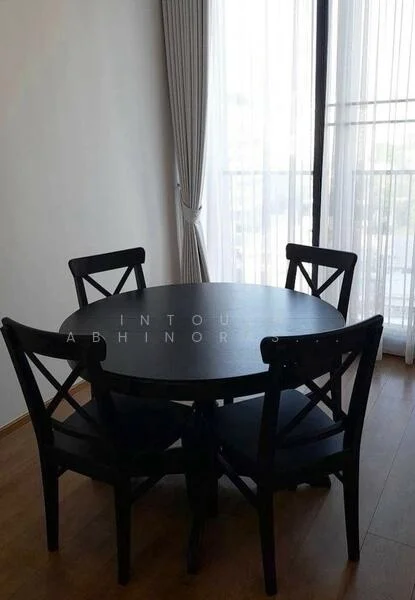 2 Bedroom condo in Noble BE33