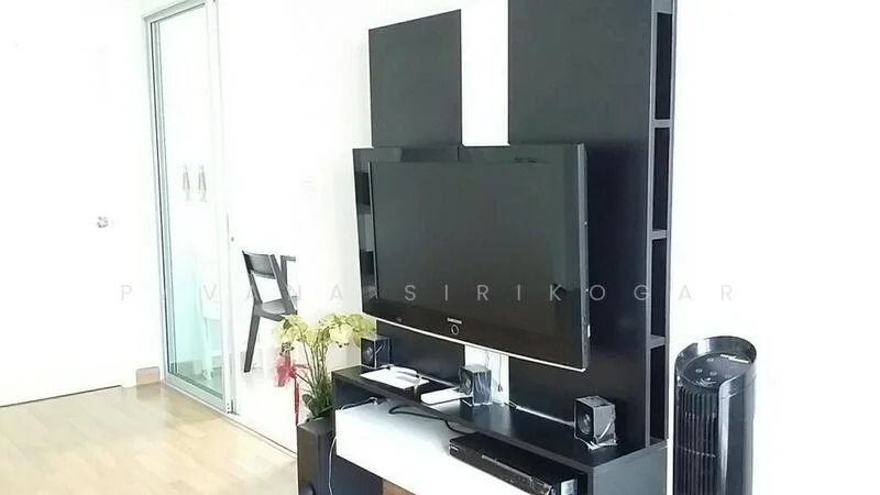 2 Bedroom condo in Centric Ratchada-Suthisan