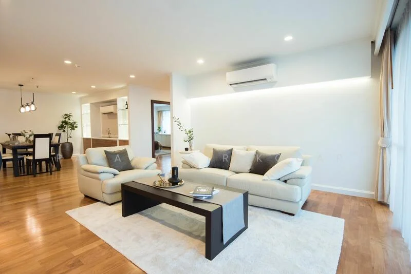 3 Bedroom condo in Mayfair Garden Apartment