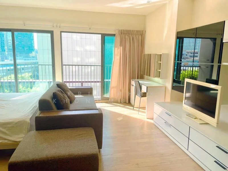 1 Bedroom condo in Noble Remix