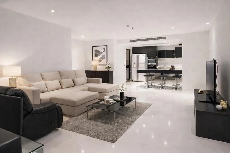 3 Bedroom condo in Eight Thonglor Residence