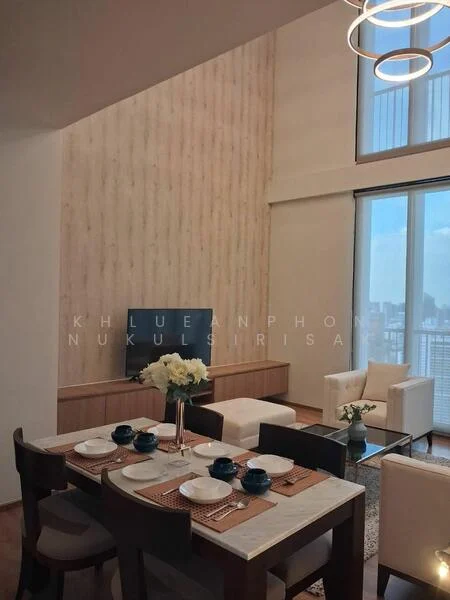 2 Bedroom condo in Park Origin Phrom Phong (Park 24)