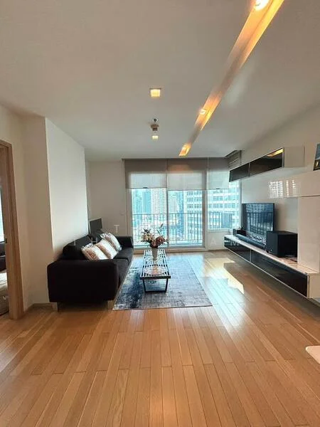 2 Bedroom condo in Siri At Sukhumvit