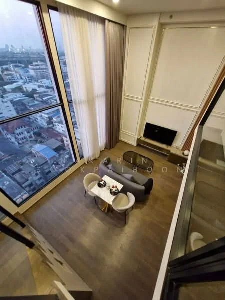2 Bedroom condo in Park Origin Ratchathewi