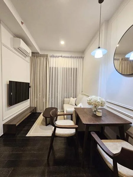 1 Bedroom condo in Park Origin Thonglor