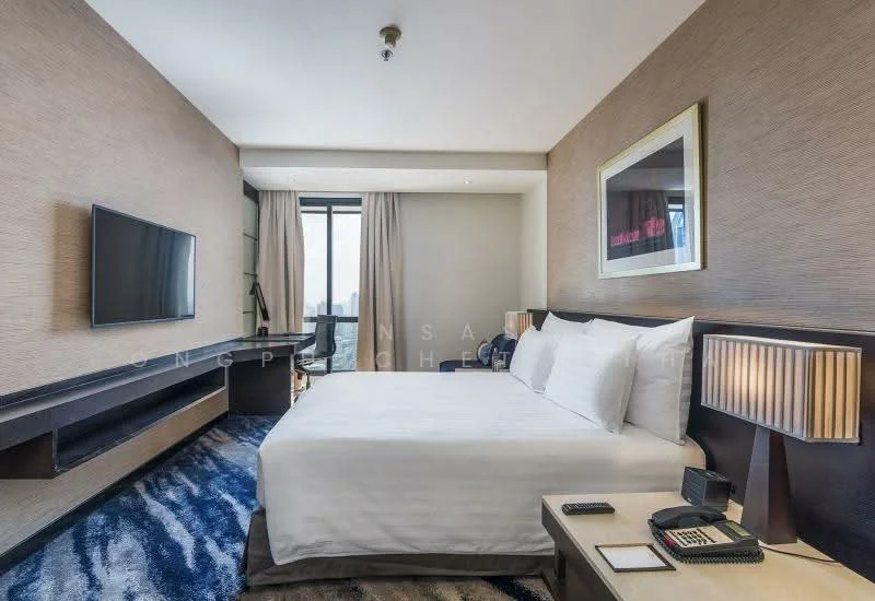 2 Bedroom condo in Emporium Suites by Chatrium