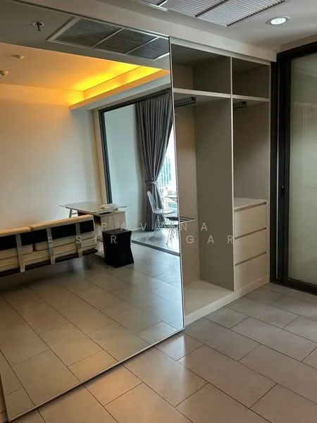 1 Bedroom condo in Siamese Ratchakru