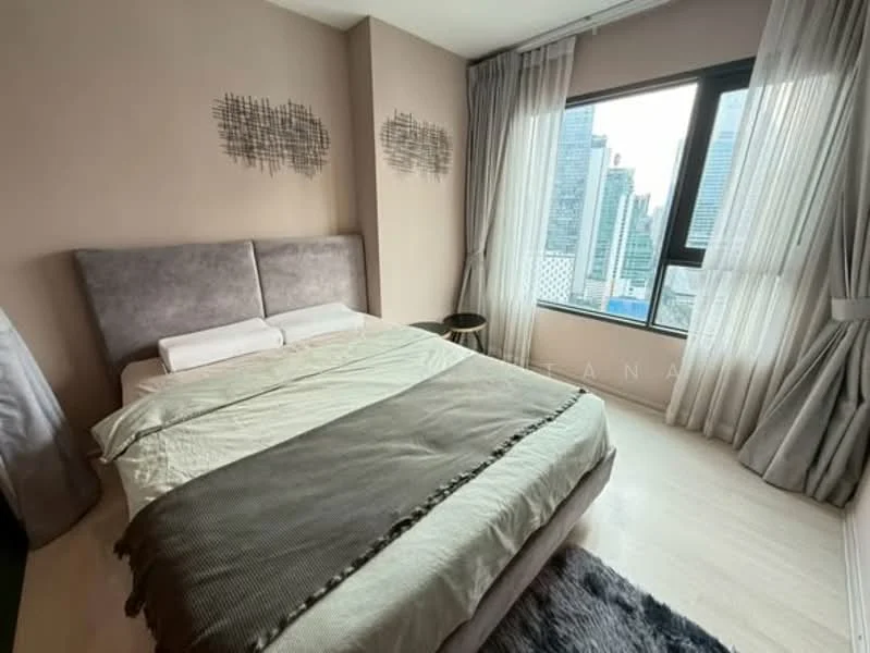 1 Bedroom condo in Life One Wireless