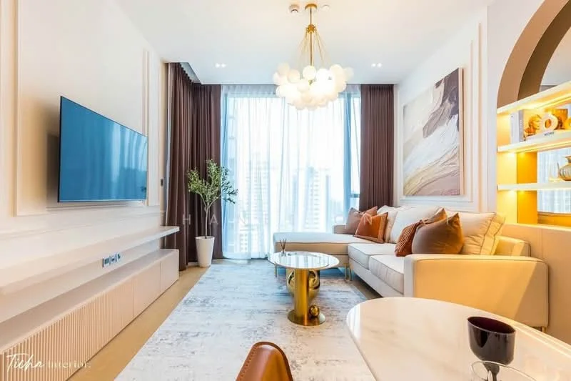 1 Bedroom condo in The Strand Thonglor