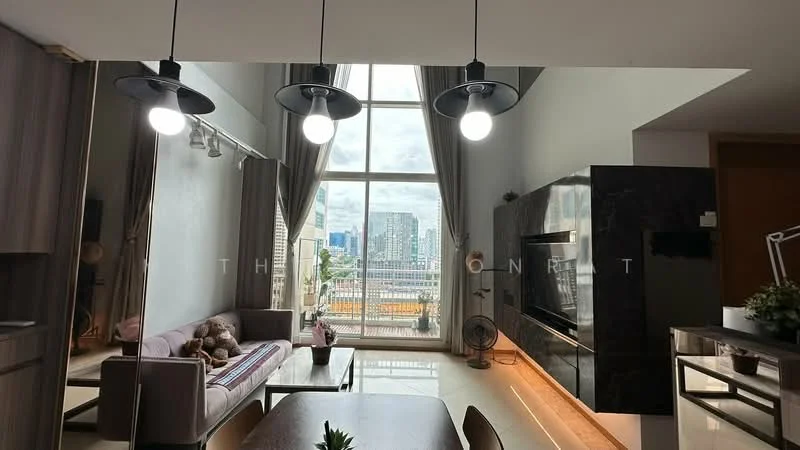 2 Bedroom condo in The Empire Place