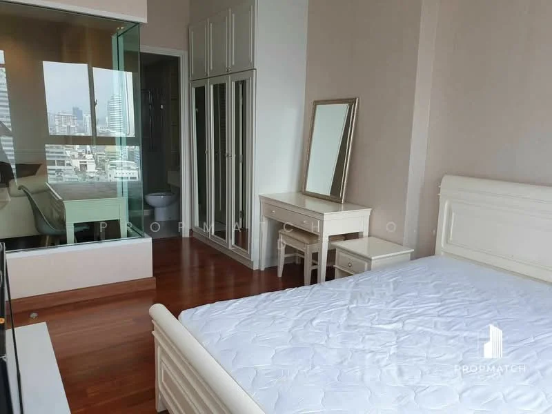 1 Bedroom condo in Ivy Sathorn 10