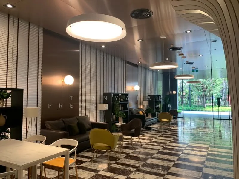 1 Bedroom condo in Noble Around Sukhumvit 33