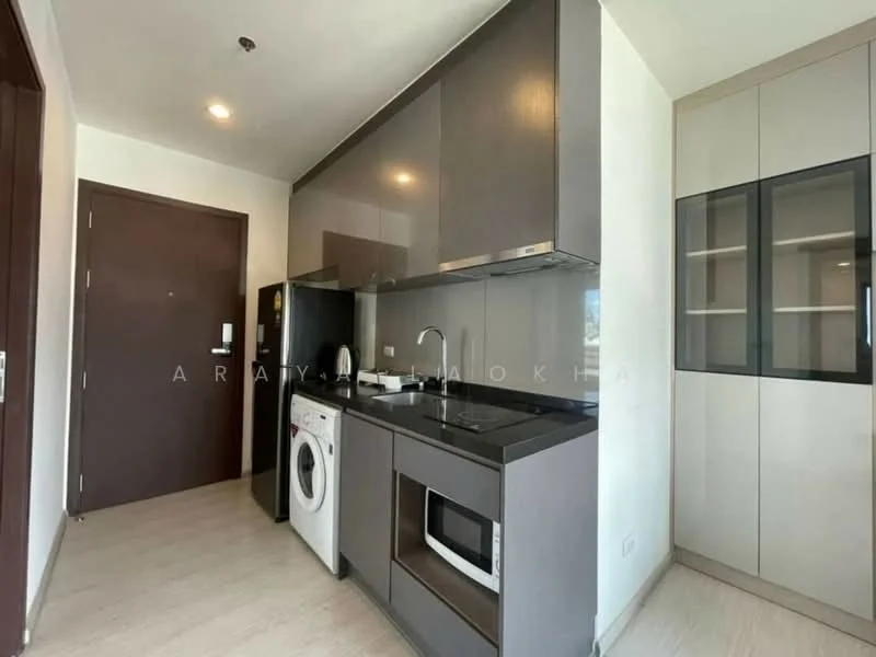 2 Bedroom condo in Rhythm Asoke