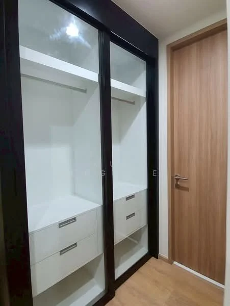 1 Bedroom condo in Noble Around Sukhumvit 33