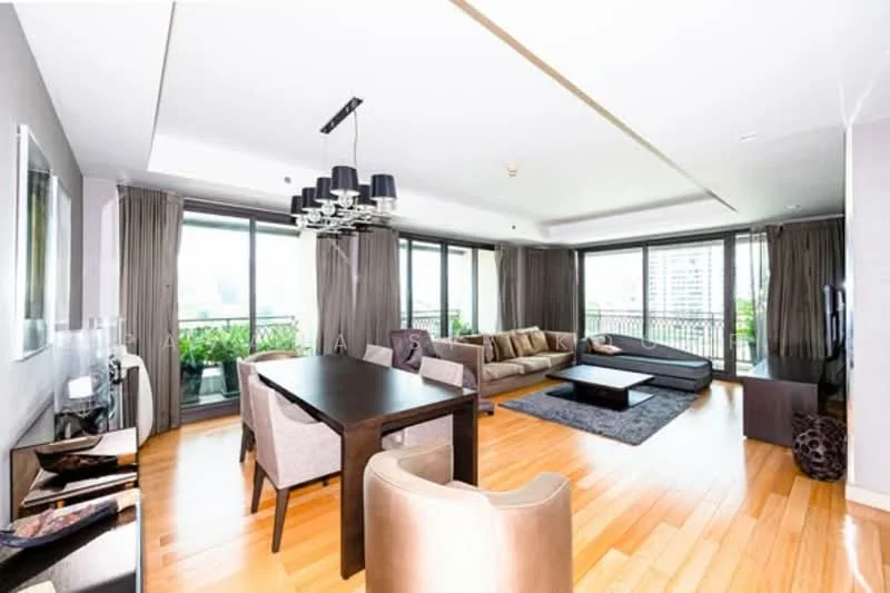 3 Bedroom condo in Prive by Sansiri
