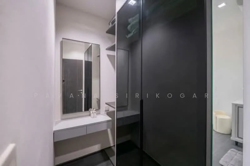 2 Bedroom condo in The Edge Sukhumvit 23