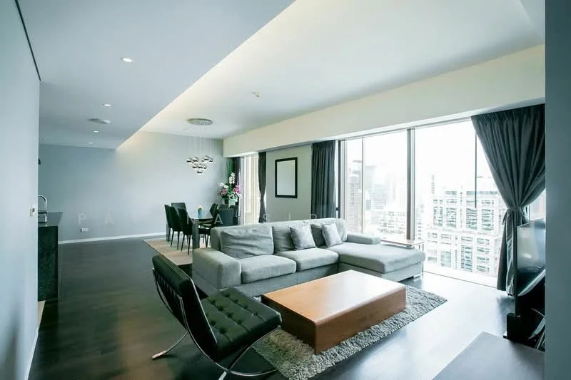 2 Bedroom condo in Hansar Rajdamri