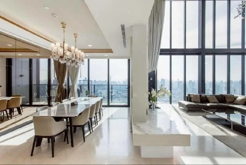 4 Bedroom condo in Banyan Tree Residences Riverside