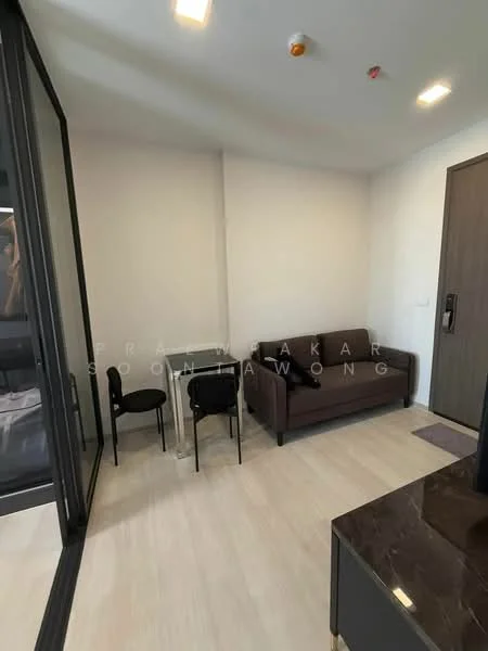 1 Bedroom condo in The Privacy Jatujak