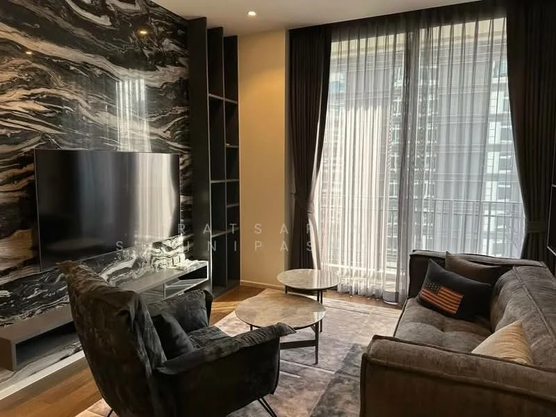 2 Bedroom condo in Muniq Langsuan