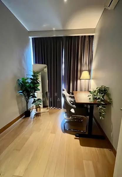 2 Bedroom condo in The Lumpini 24