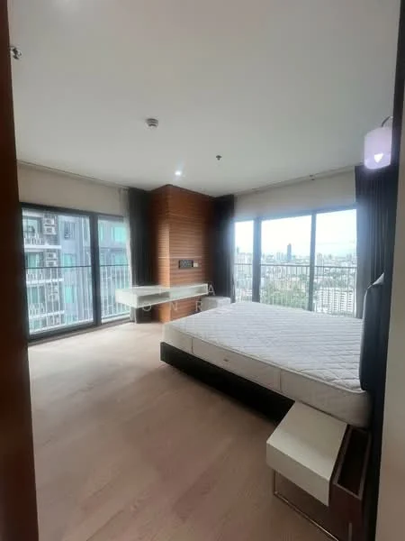 2 Bedroom condo in Noble Remix