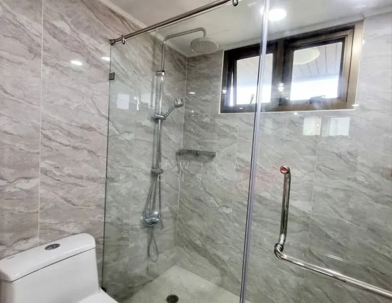 2 Bedroom condo in Floraville Condominium
