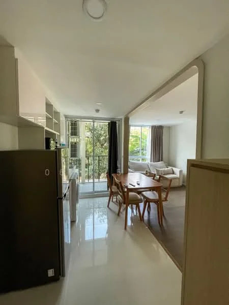 2 Bedroom condo in Chateau in Town Ratchayothin