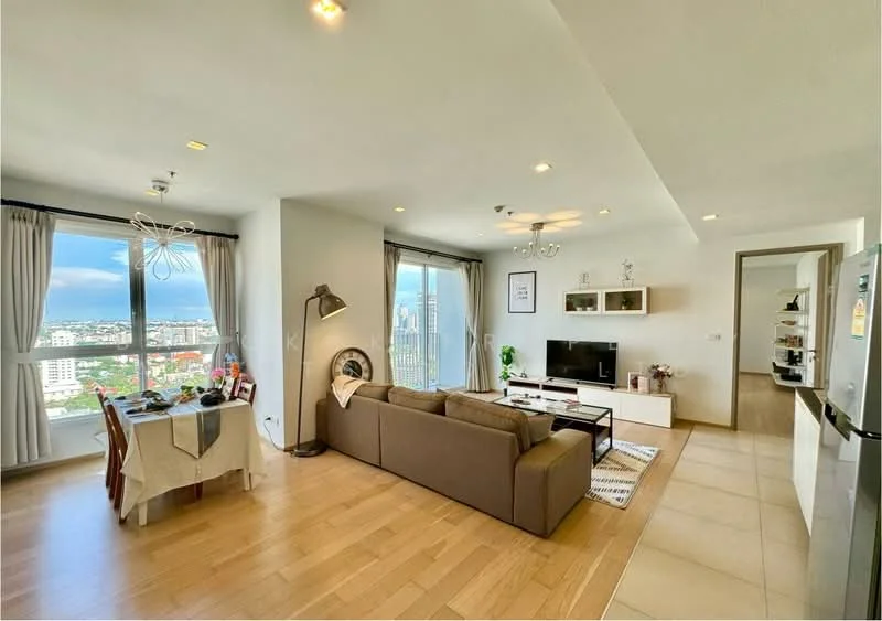 2 Bedroom condo in HQ Thonglor by Sansiri
