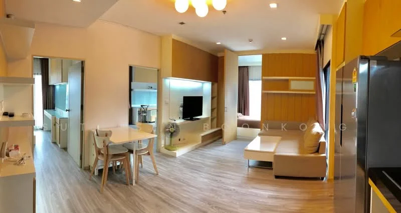 2 Bedroom condo in Noble Reveal