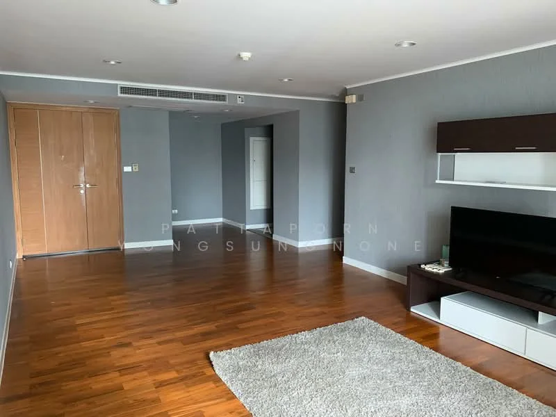 3 Bedroom condo in Baan Siriruedee