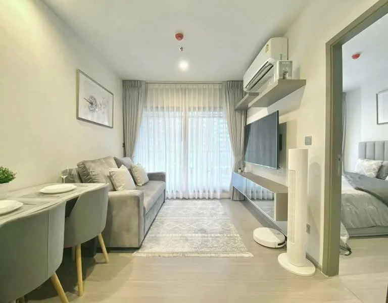 1 Bedroom condo in Life Asoke Hype