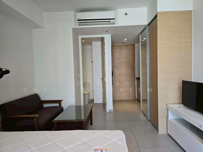 1 Bedroom condo in The Lofts Ekkamai