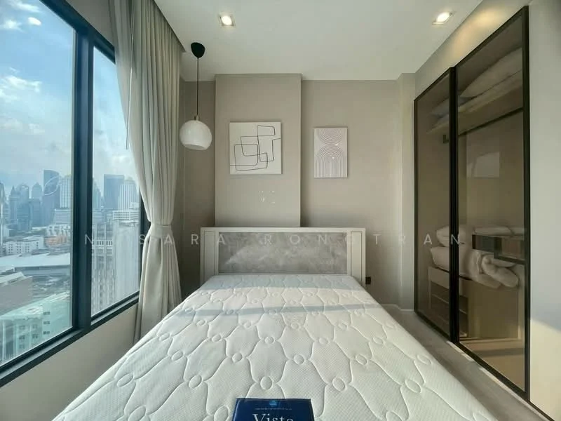 1 Bedroom condo in The Room Phaya Thai