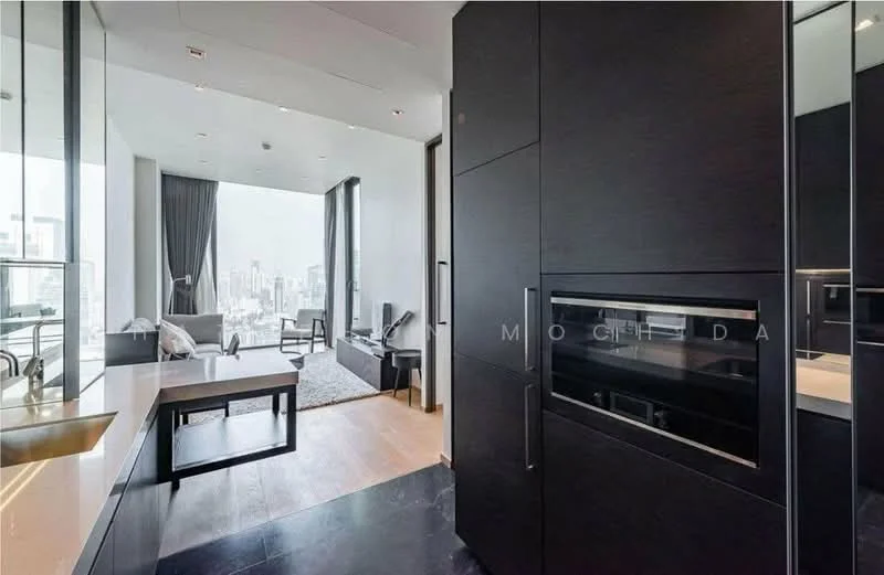 1 Bedroom condo in 28 Chidlom