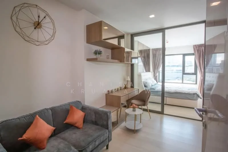 1 Bedroom condo in Life One Wireless
