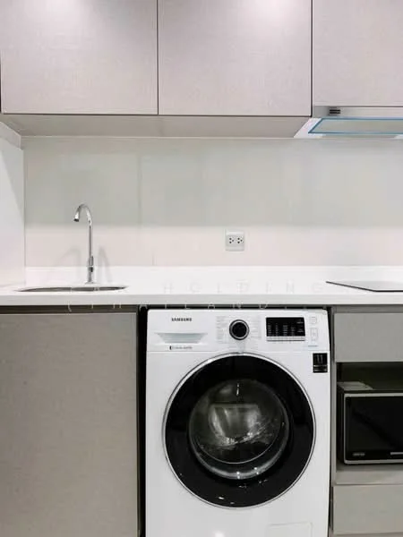 1 Bedroom condo in Life Asoke-Rama 9