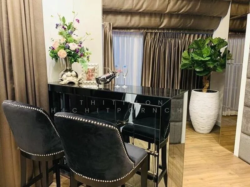 2 Bedroom condo in Belle Grand Rama 9