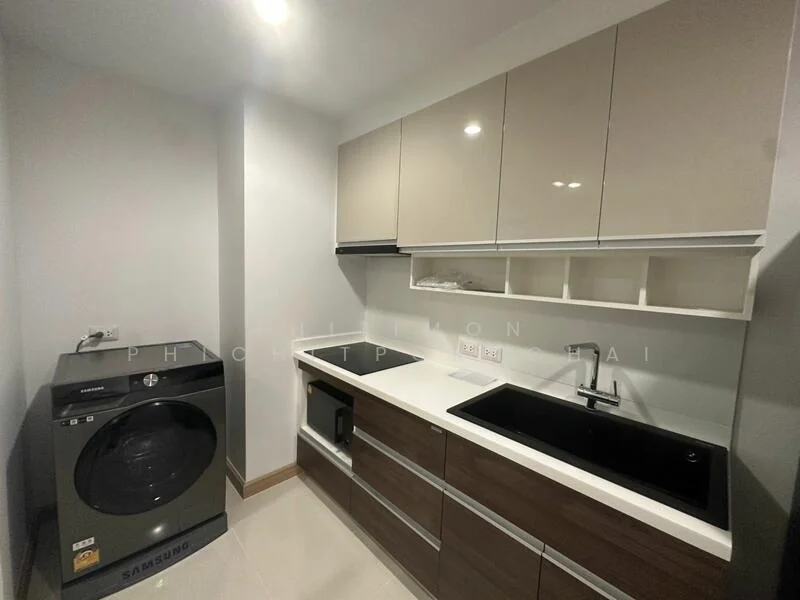 2 Bedroom condo in Supalai Riva Grande Rama 3