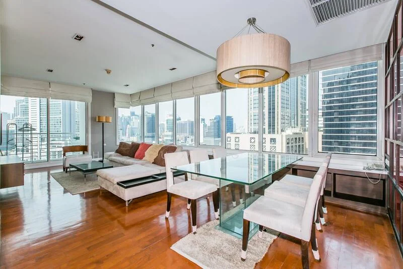 3 Bedroom condo in Siri Residence