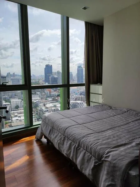 1 Bedroom condo in Wish Signature Midtown Siam