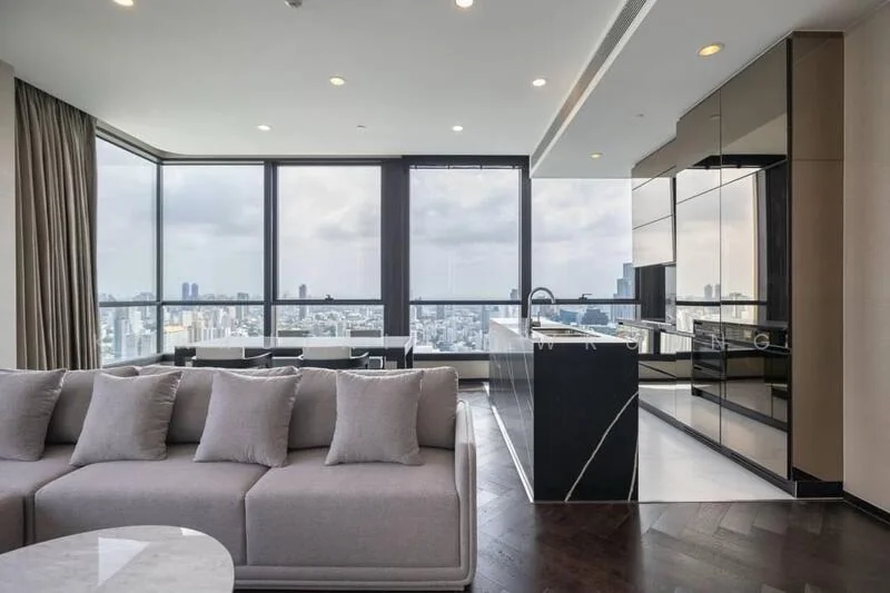 2 Bedroom condo in The Esse Sukhumvit 36