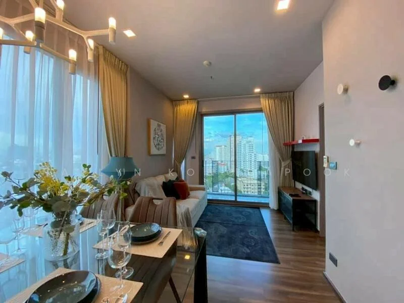 1 Bedroom condo in CEIL by Sansiri