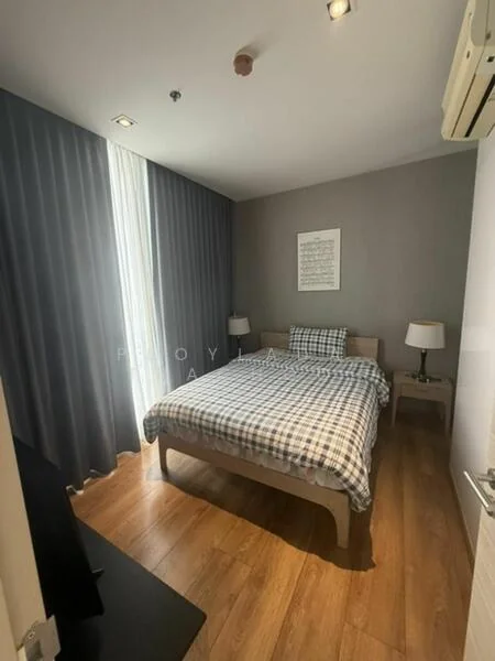2 Bedroom condo in Park Origin Phrom Phong (Park 24)