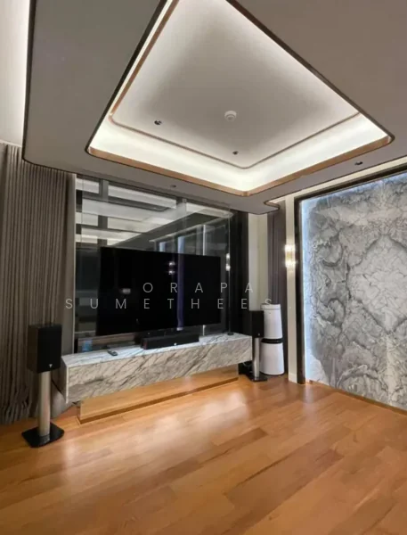 3 Bedroom condo in The Esse at Singha Complex