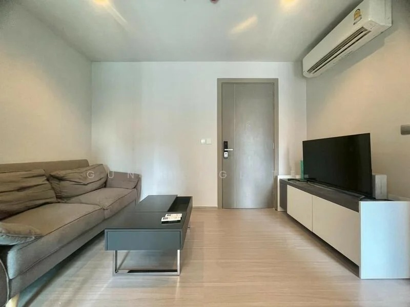1 Bedroom condo in Life Asoke-Rama 9