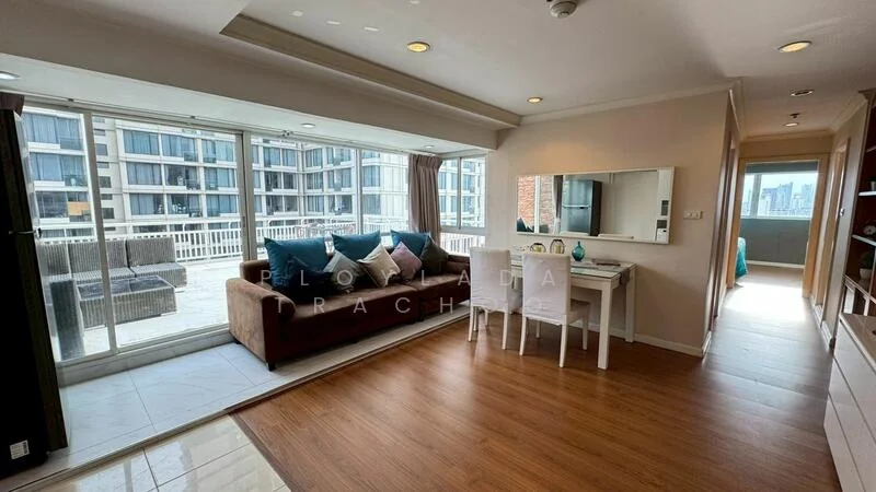 2 Bedroom condo in Grand Park View Asoke