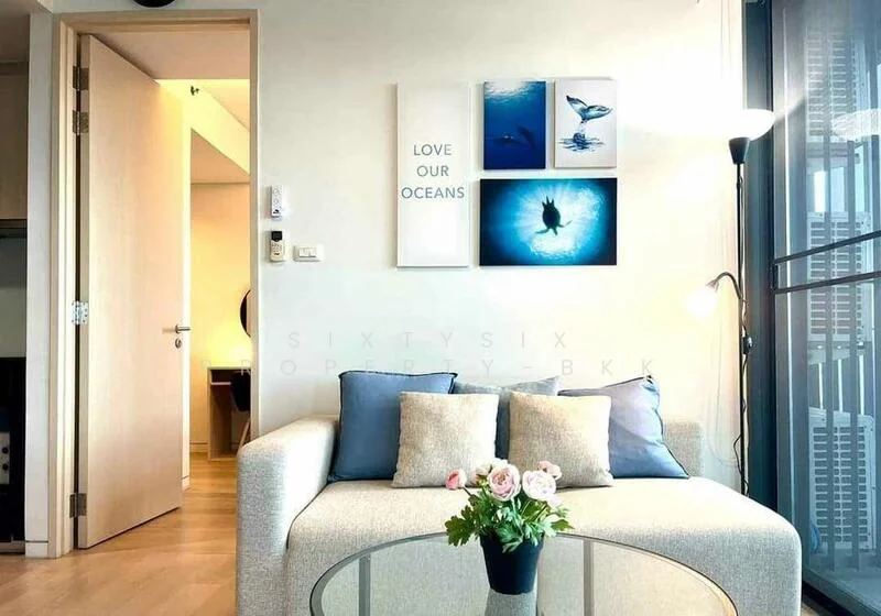 2 Bedroom condo in Siamese Ratchakru