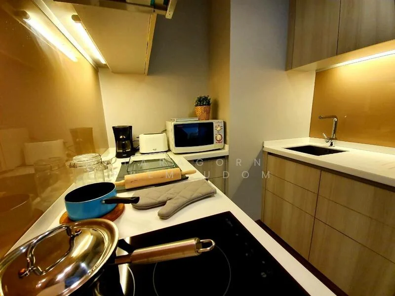 2 Bedroom condo in The Lumpini 24