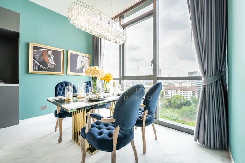 2 Bedroom condo in The Monument Thonglor
